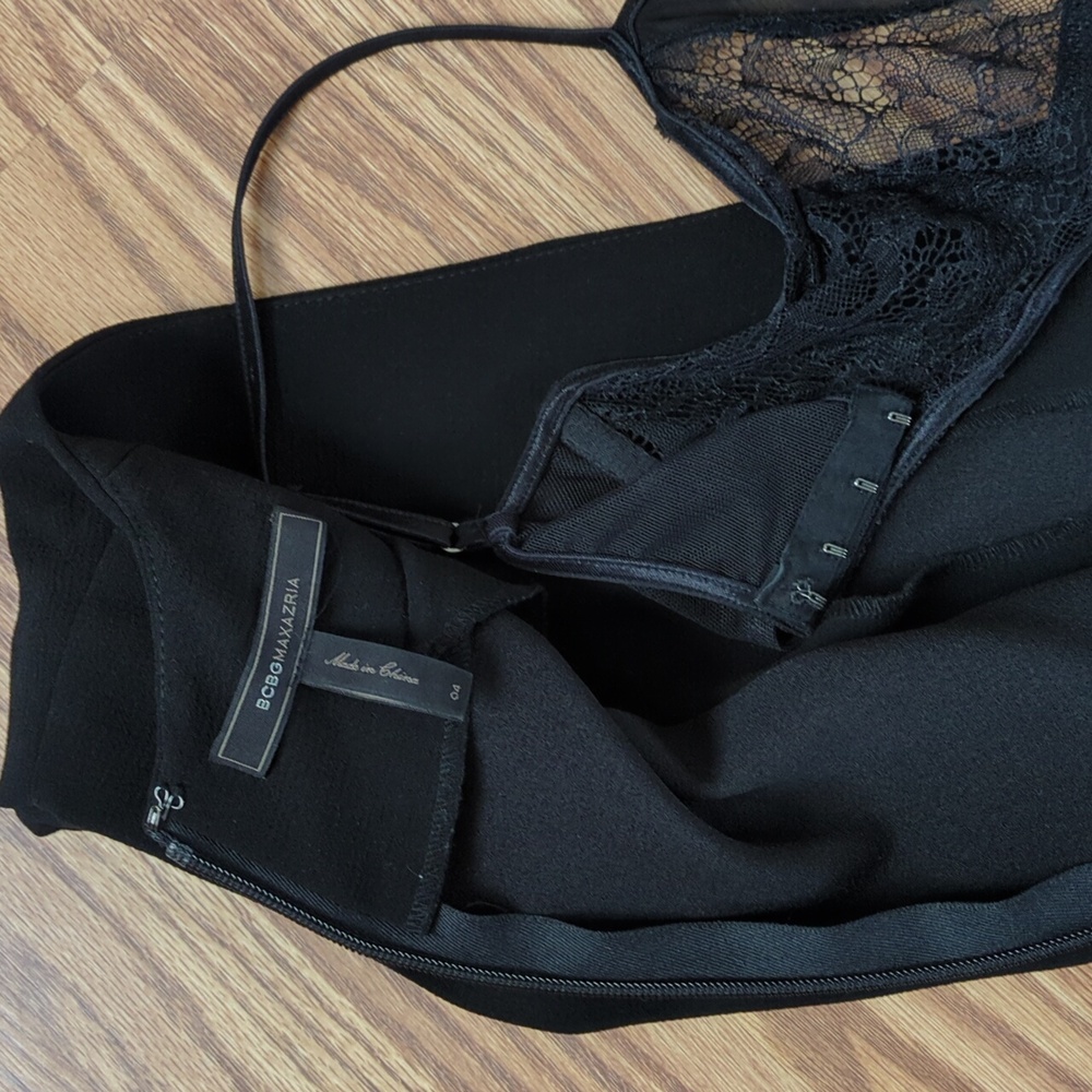 BCBG Black Plunge Neck Sleeveless Cocktail Gown - Picture 4 of 12